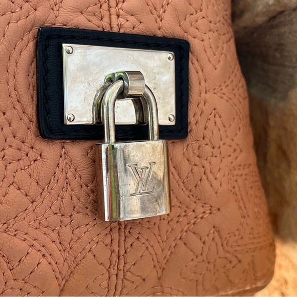 Louis Vuitton Antheia Hobo Rose Dust Authentic Handbag - Picture 11 of 16